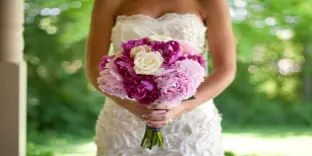 buque rosa noiva